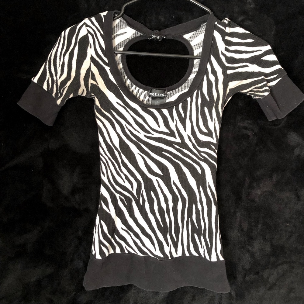 Wet seal Zebra print body-con shirt with back cutout size small